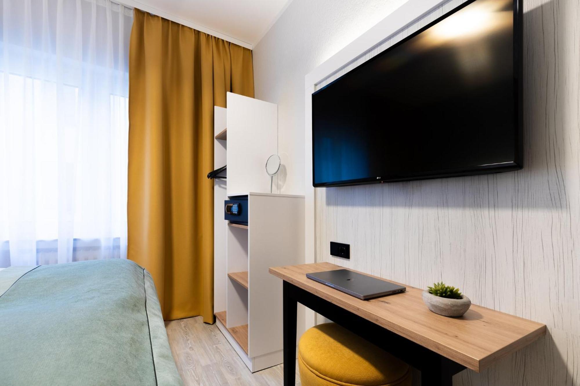Cosy Queen Room