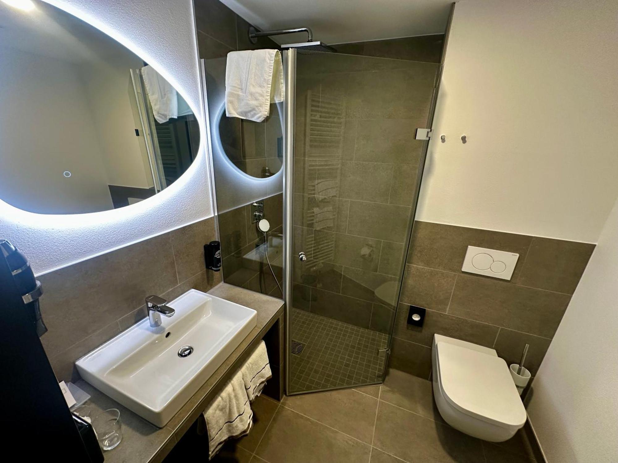 Standard Double Room,1682933677:JPEG