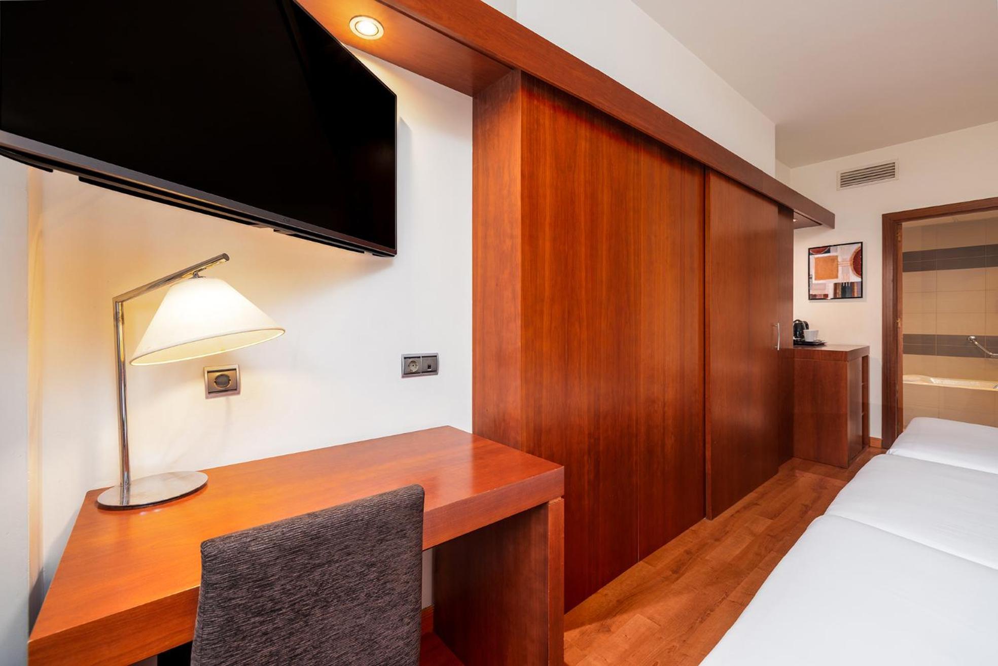Habitación Doble con cama supletoria - 1 o 2 camas (2 adultos + 1 niño)
