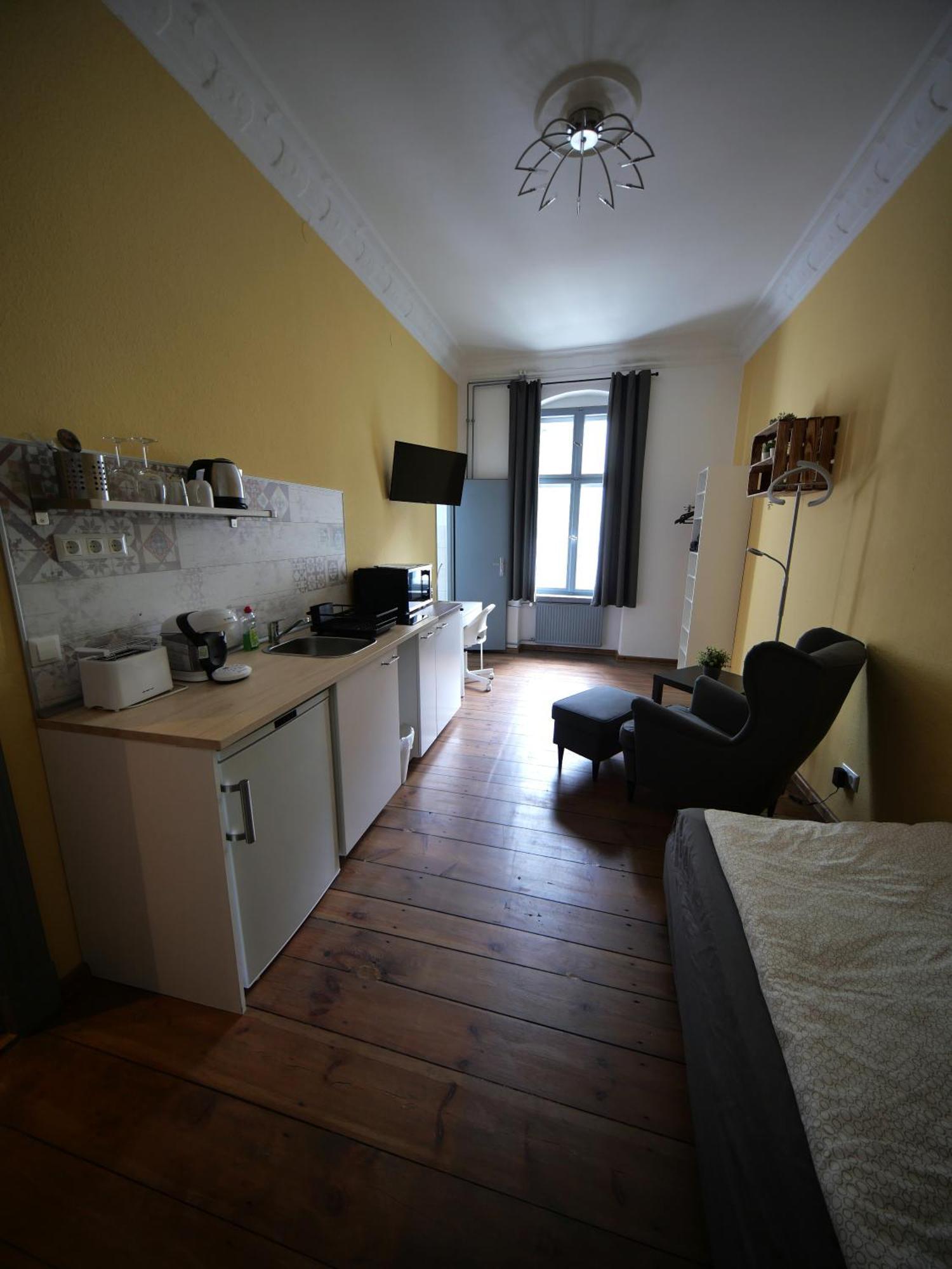 Single Room,1689824941:JPEG