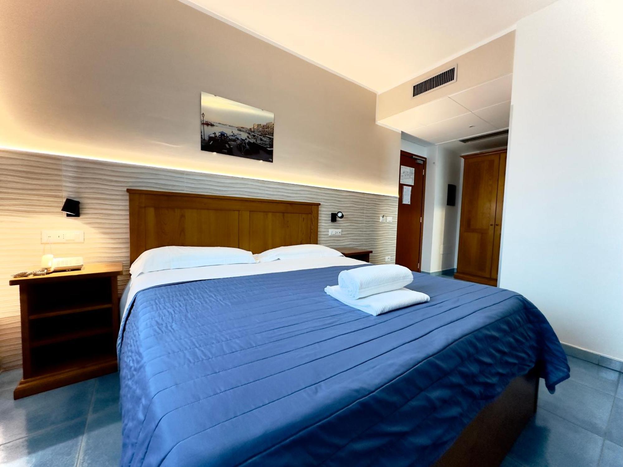 Double Room Side Sea View