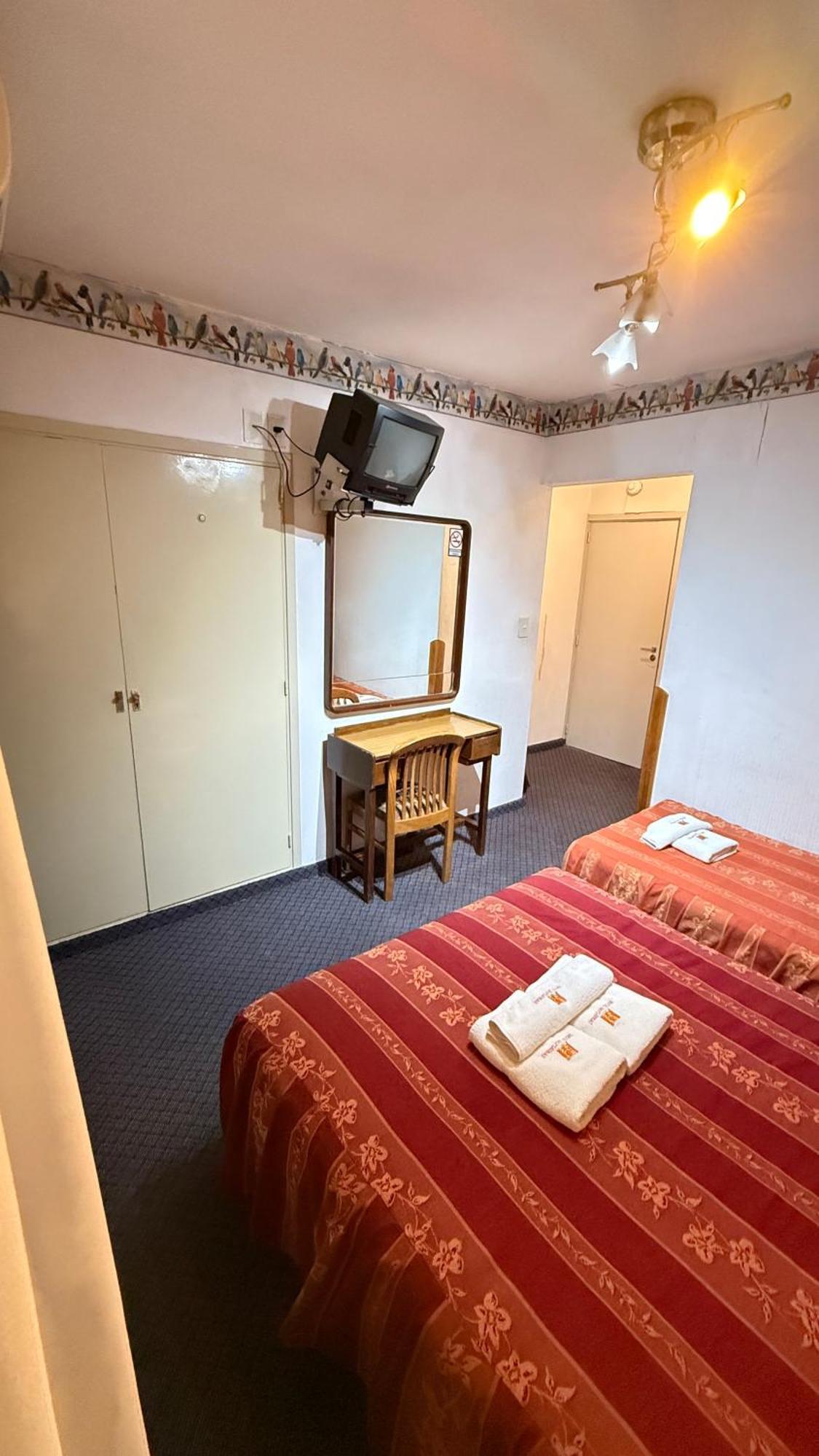 Quarto Triplo Standard