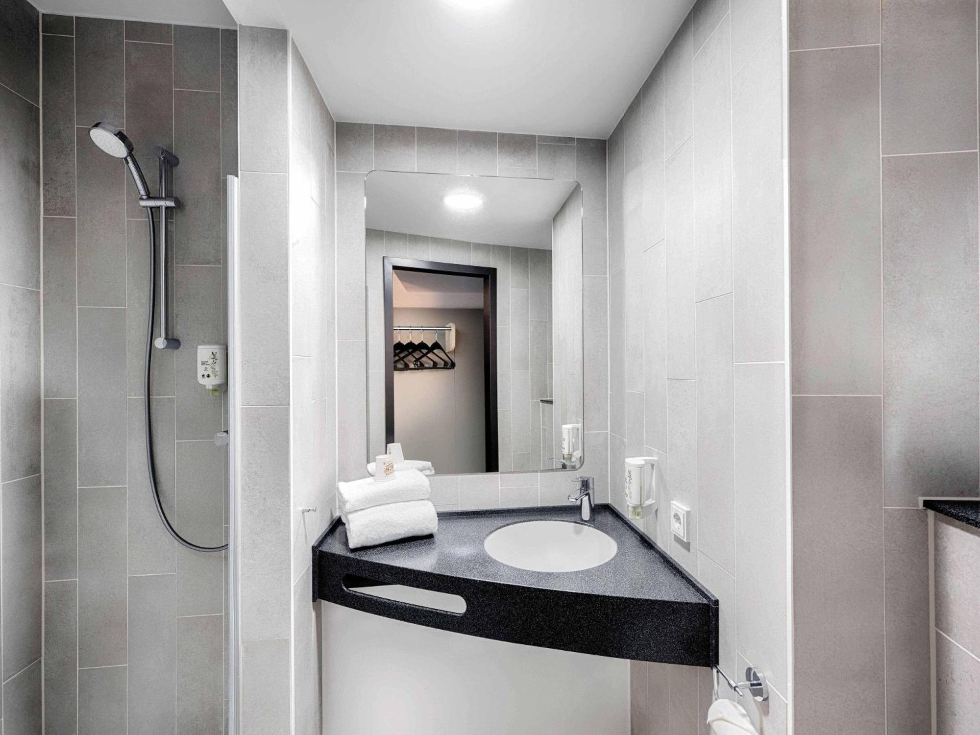 Triple Room,1699013092:JPEG