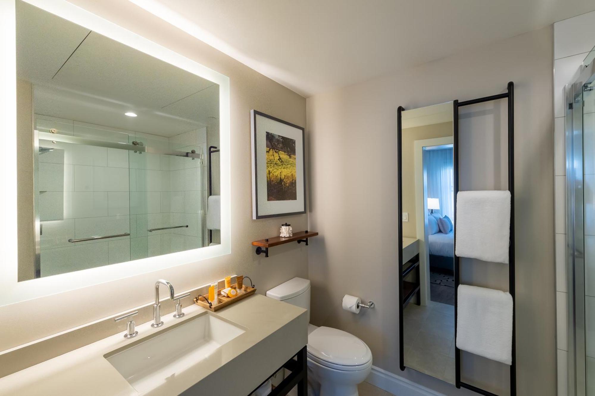 Standard King Room