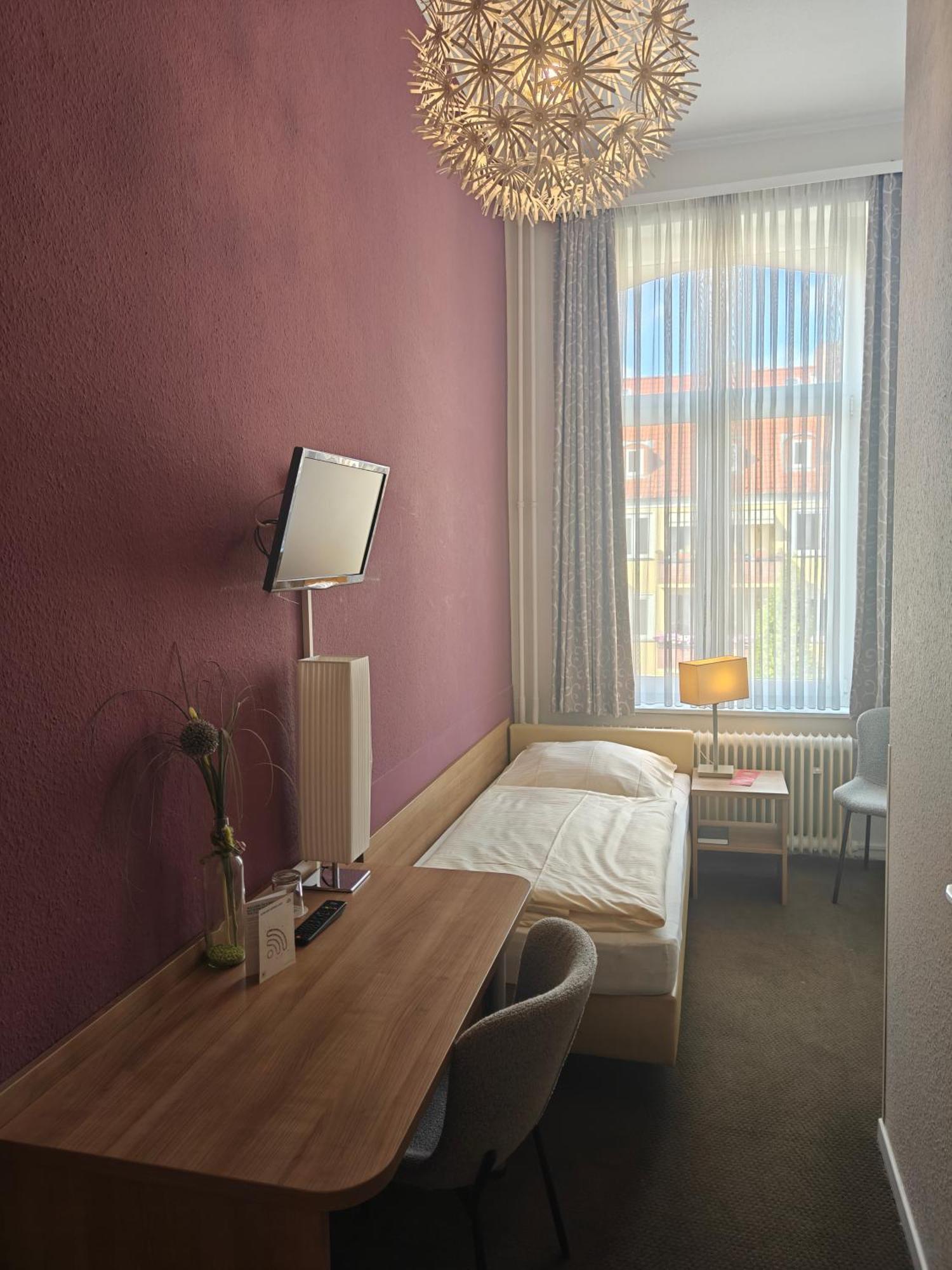 Single Room with shower and toilet,1704852930:JPEG