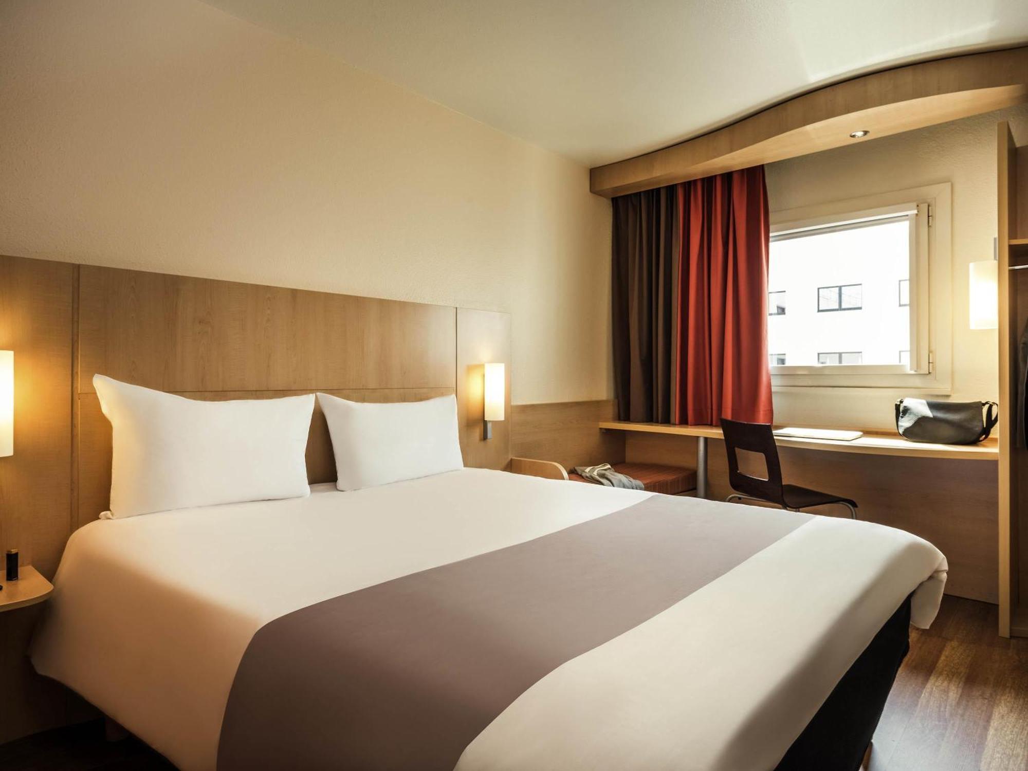 Standard Double Room,1704963842:JPEG