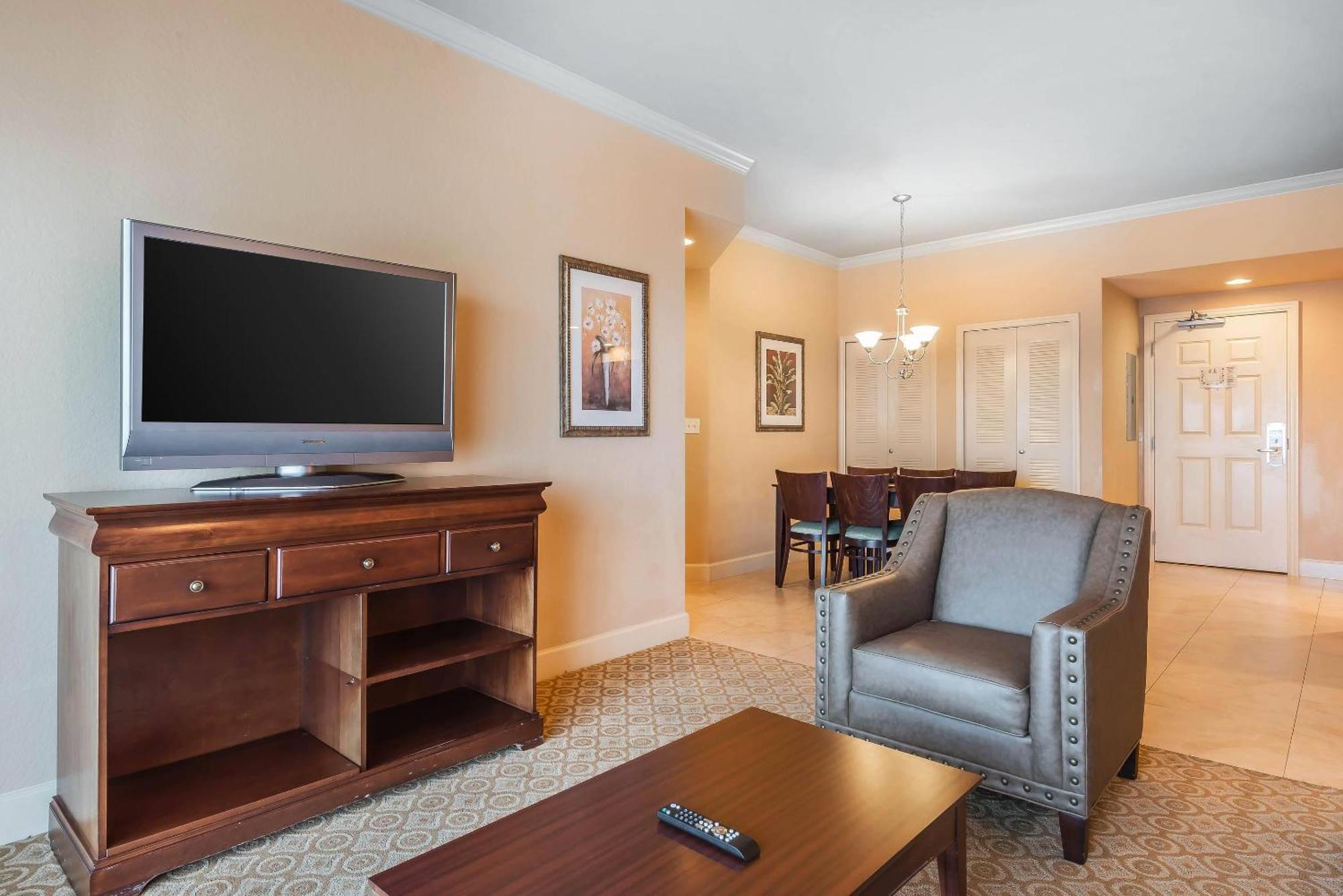 Two-Bedroom Suite