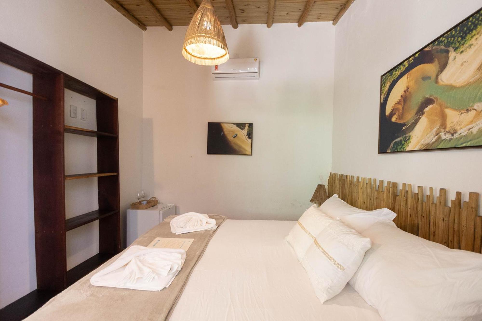 Quarto com Cama de Casal ou 2 de Solteiro e Varanda