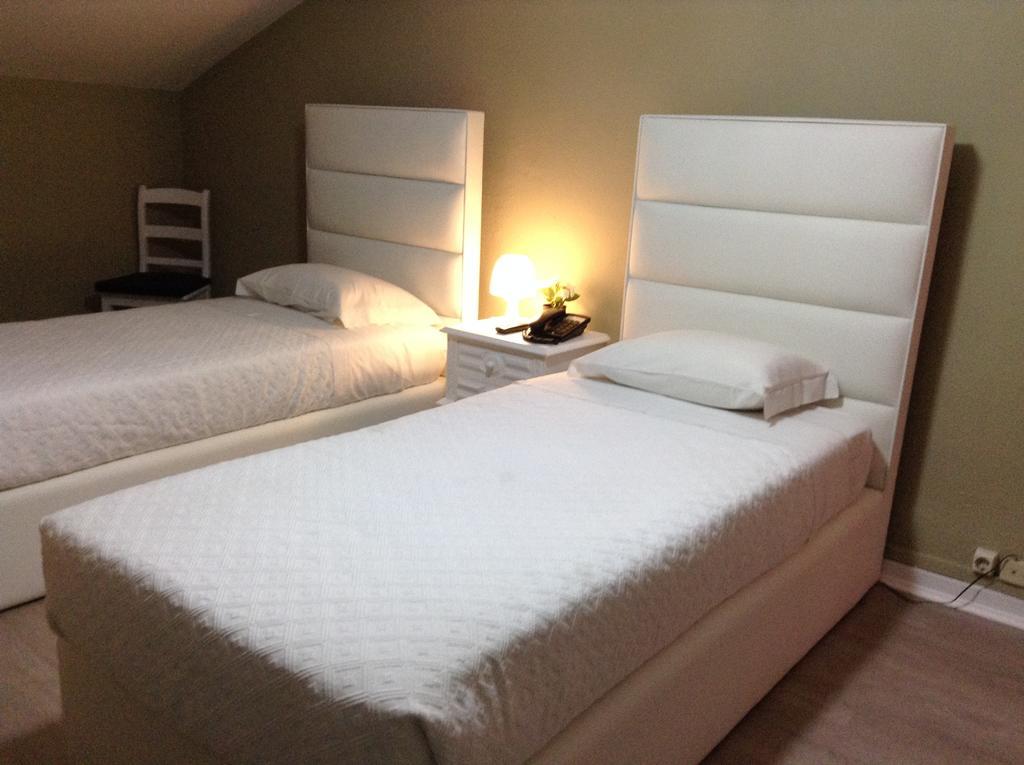 Double or Twin Room,173718426:JPEG