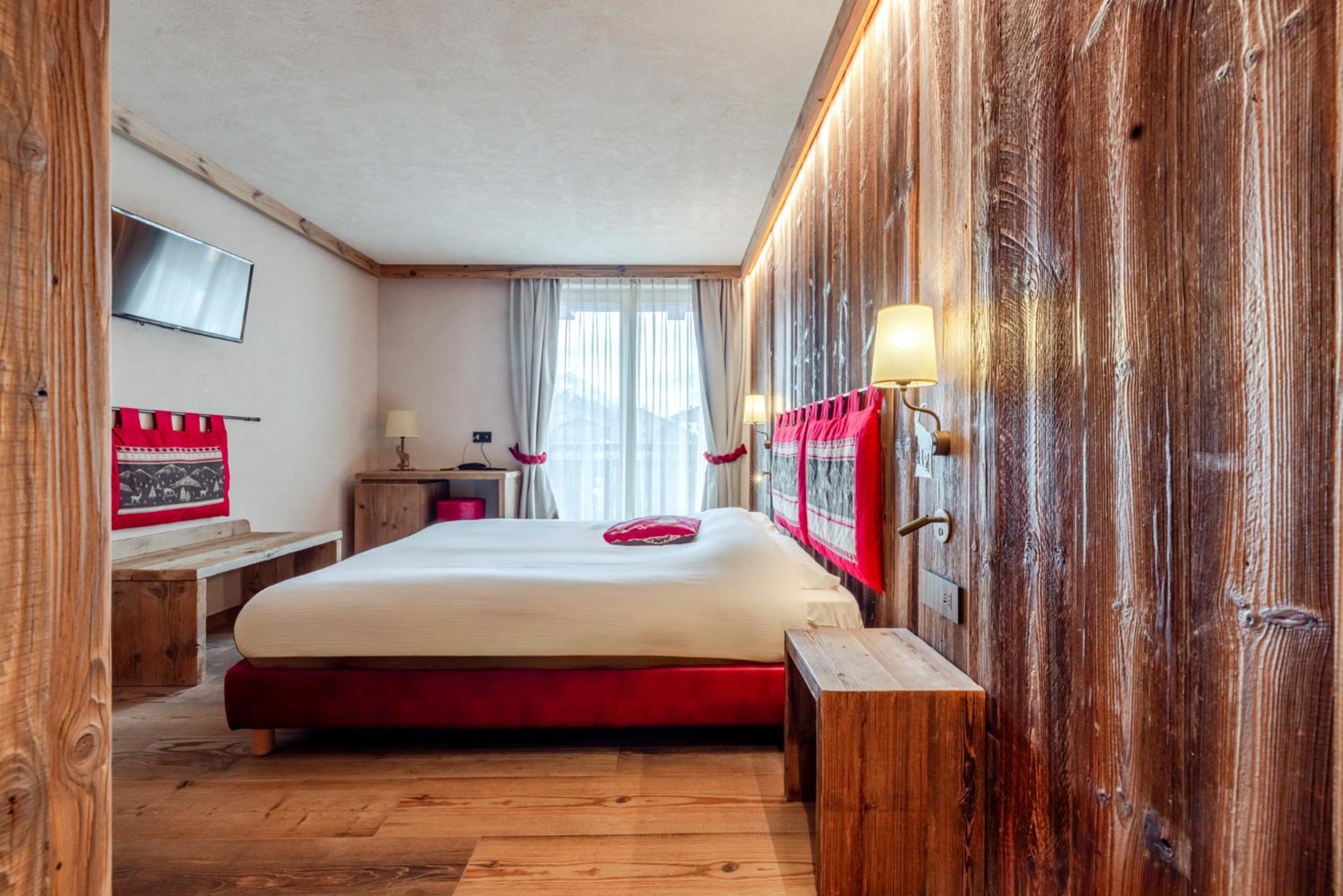 Double or Twin Room Balcony