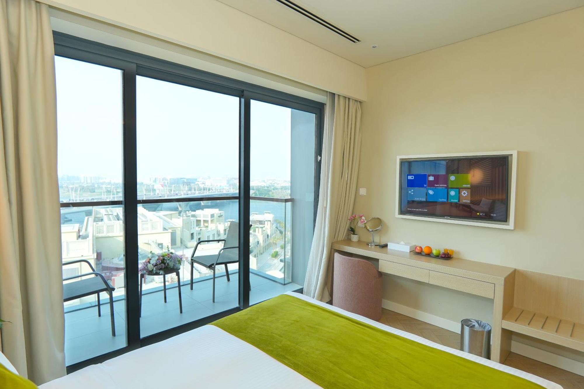 Executive Zimmer mit Balkon mit Blick auf den Creek