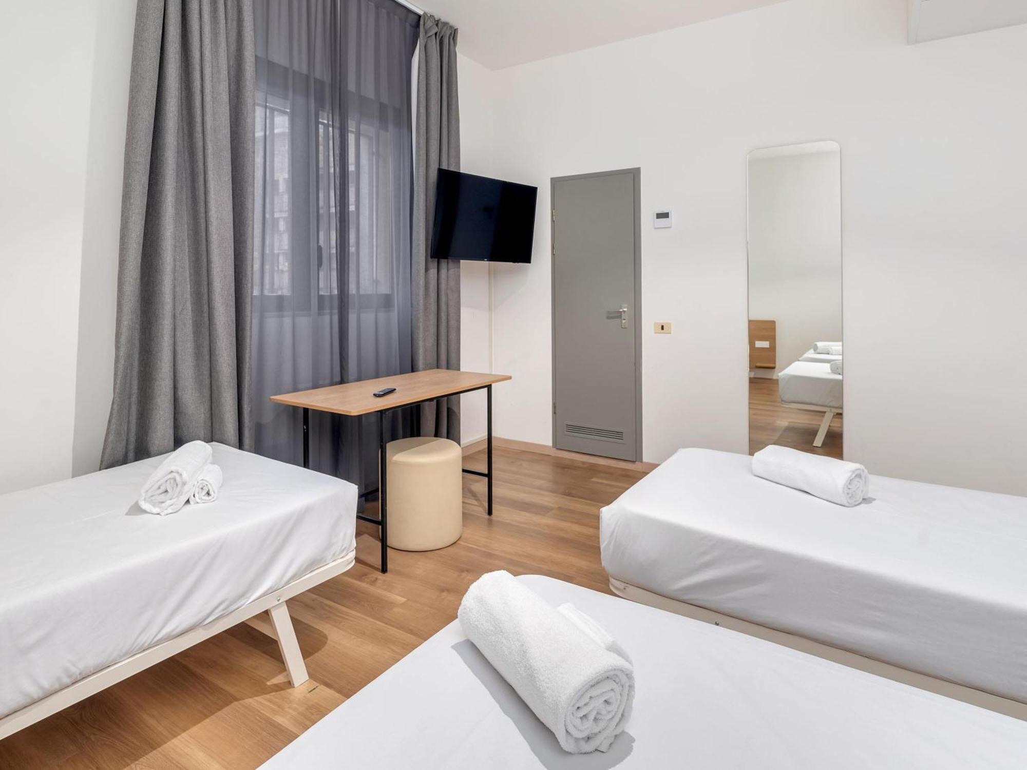 Economy Triple Room