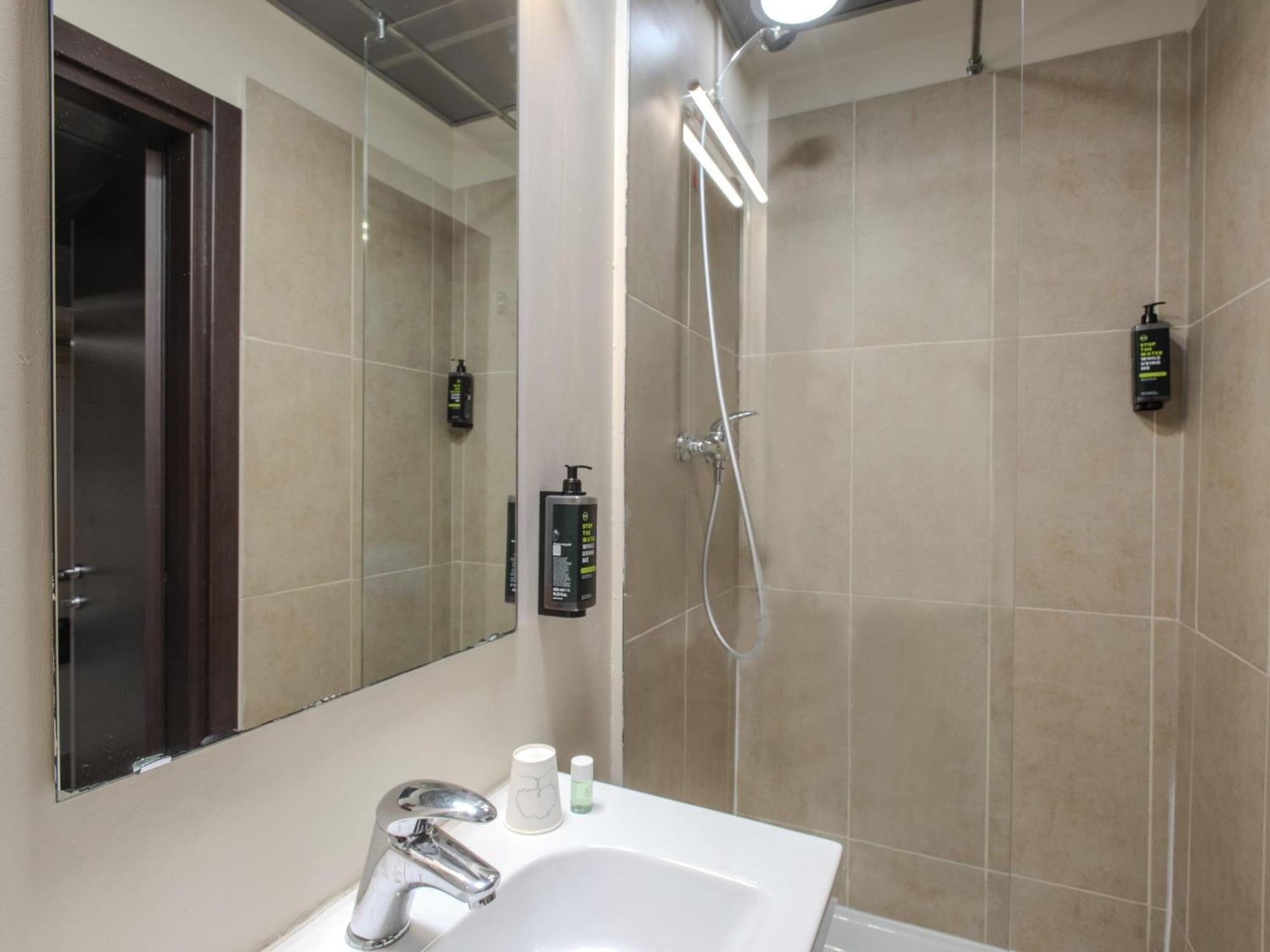 Quarto Individual