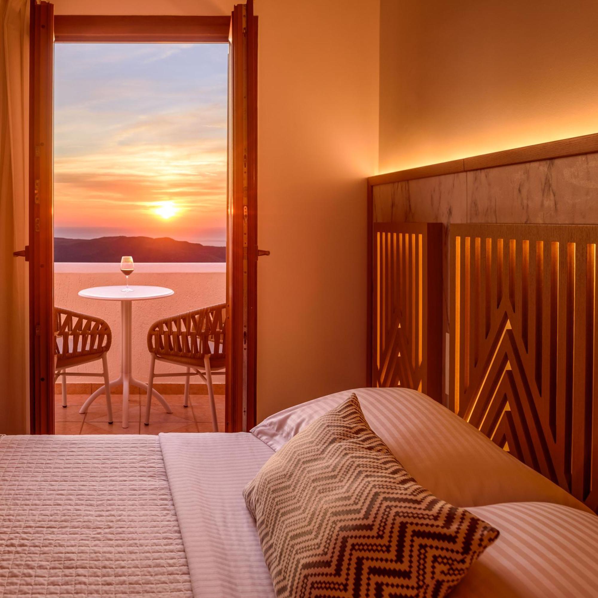 Deluxe Room Volcano View