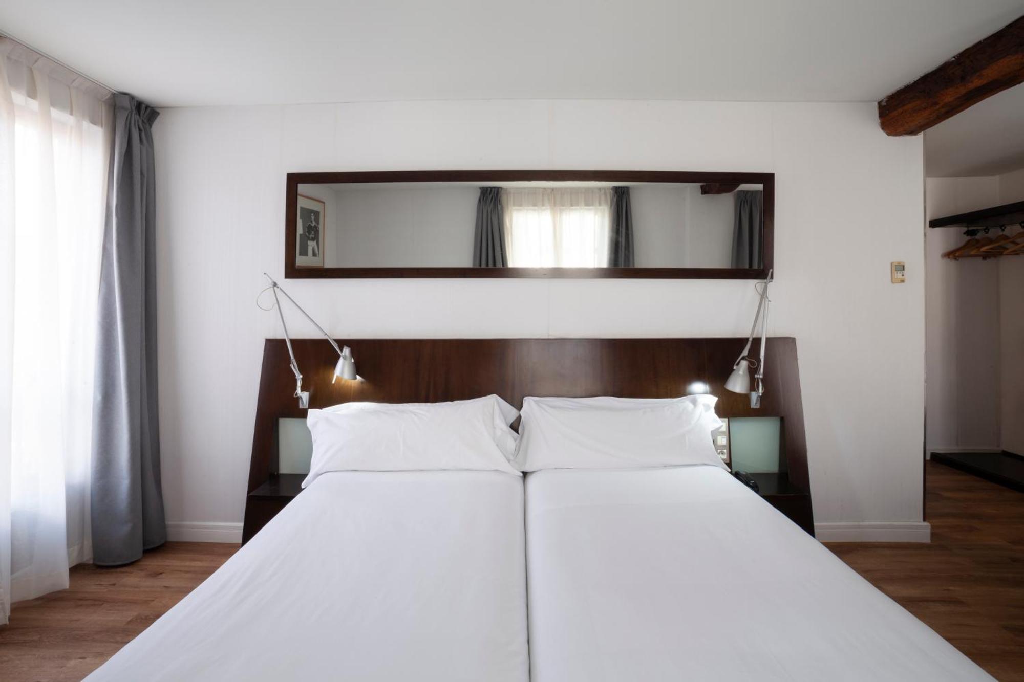 Double Room two Extra Beds