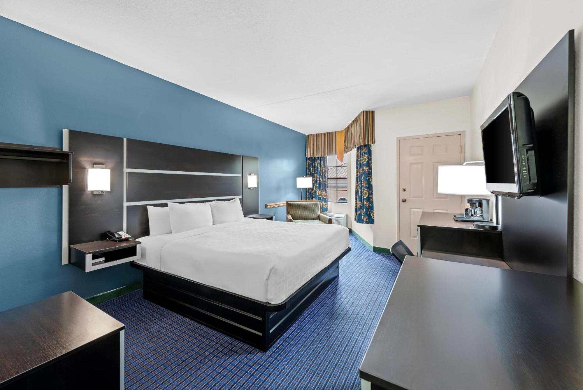 King Room - Accessible/Non-Smoking