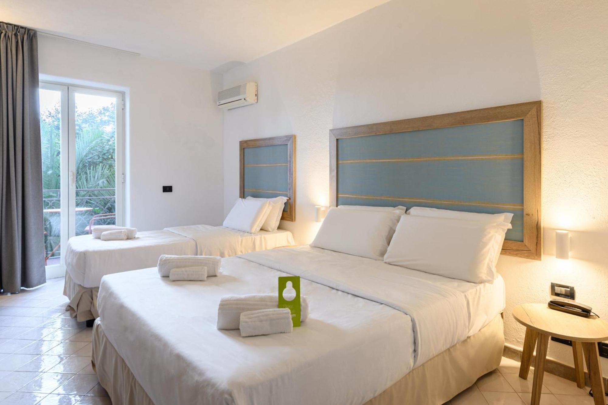 Superior Triple Room,1742714906:JPEG