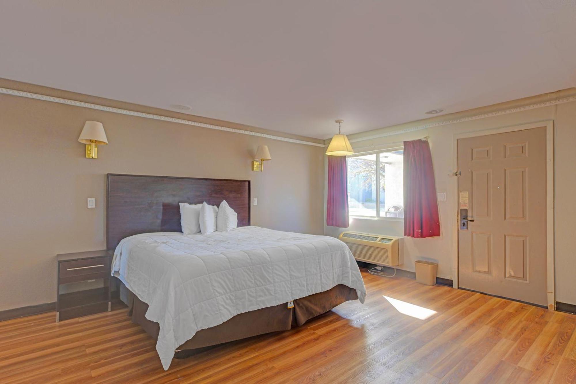 Suite King Bed Non Smoking