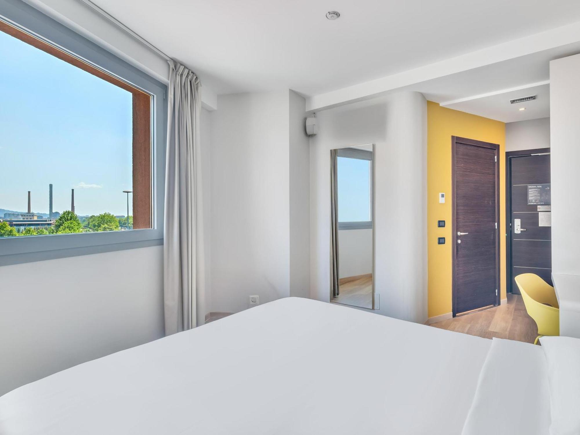 Double Room,1742756928:JPEG