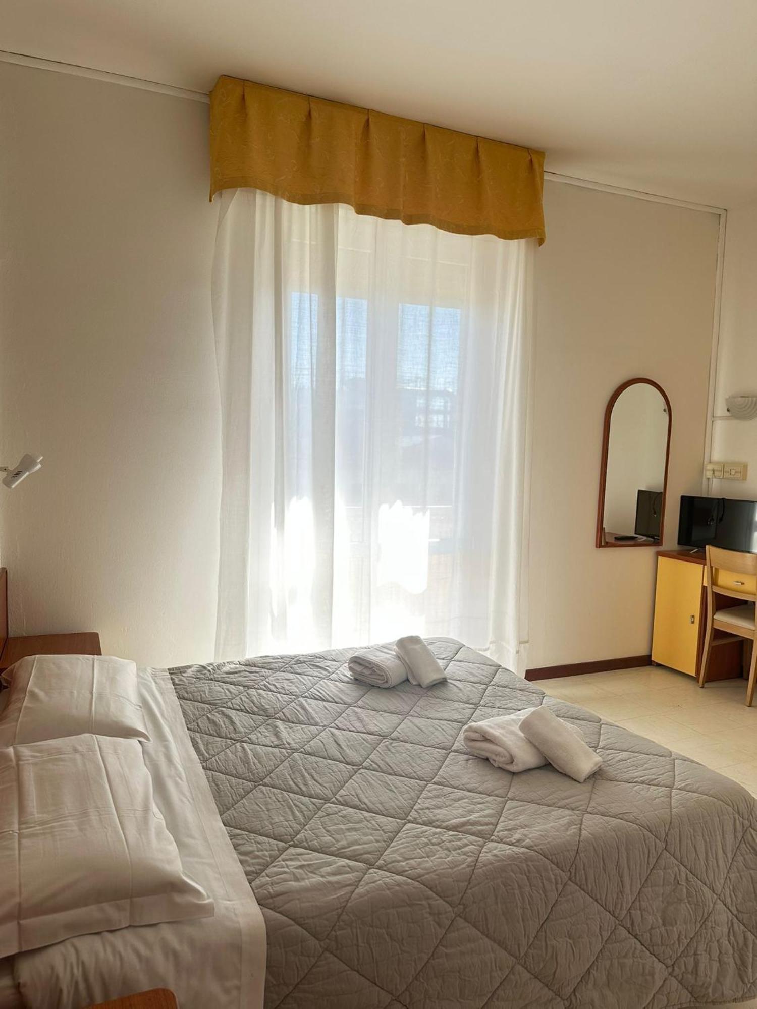 Double or Twin Room Balcony