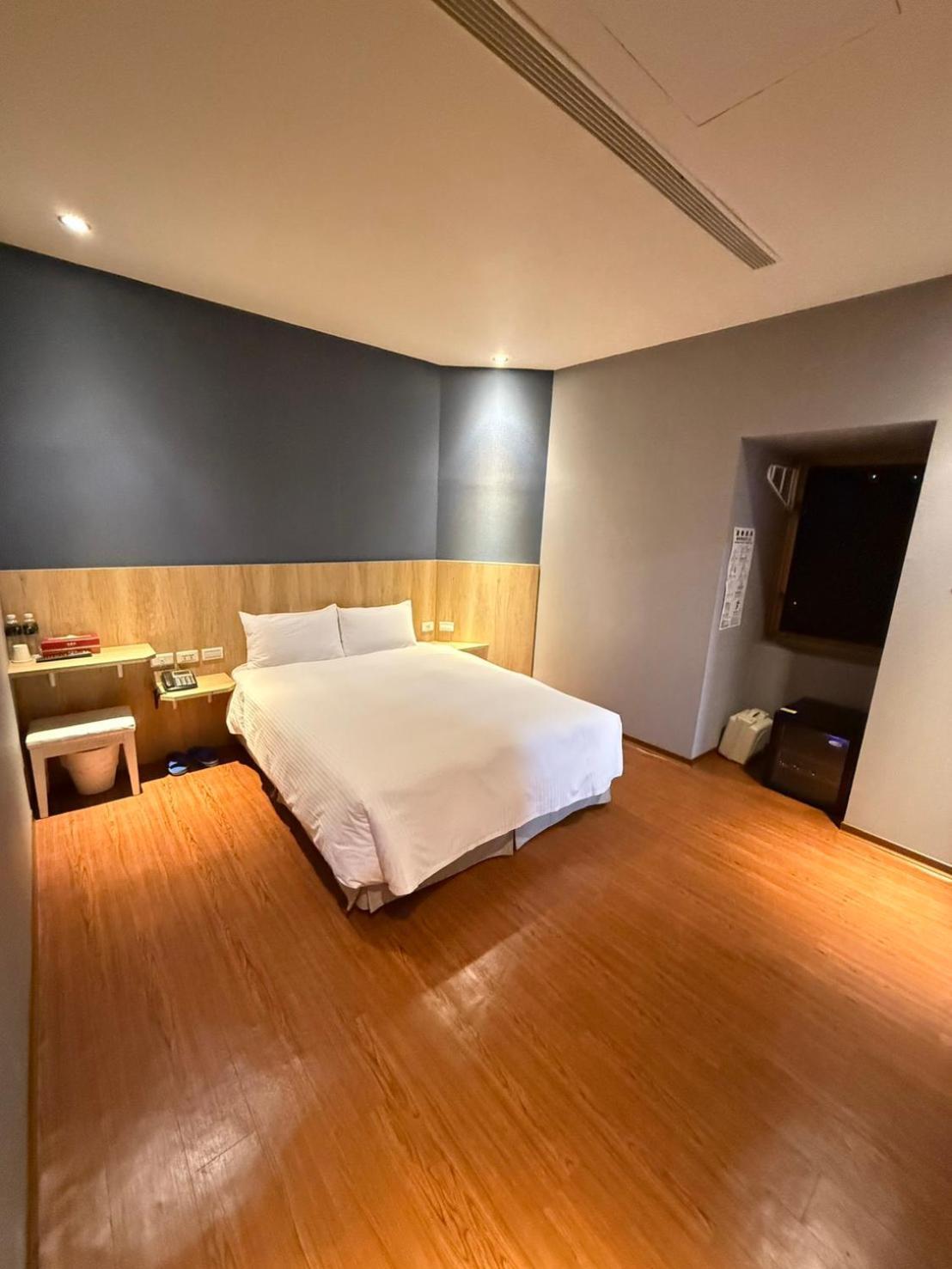 Double Room No