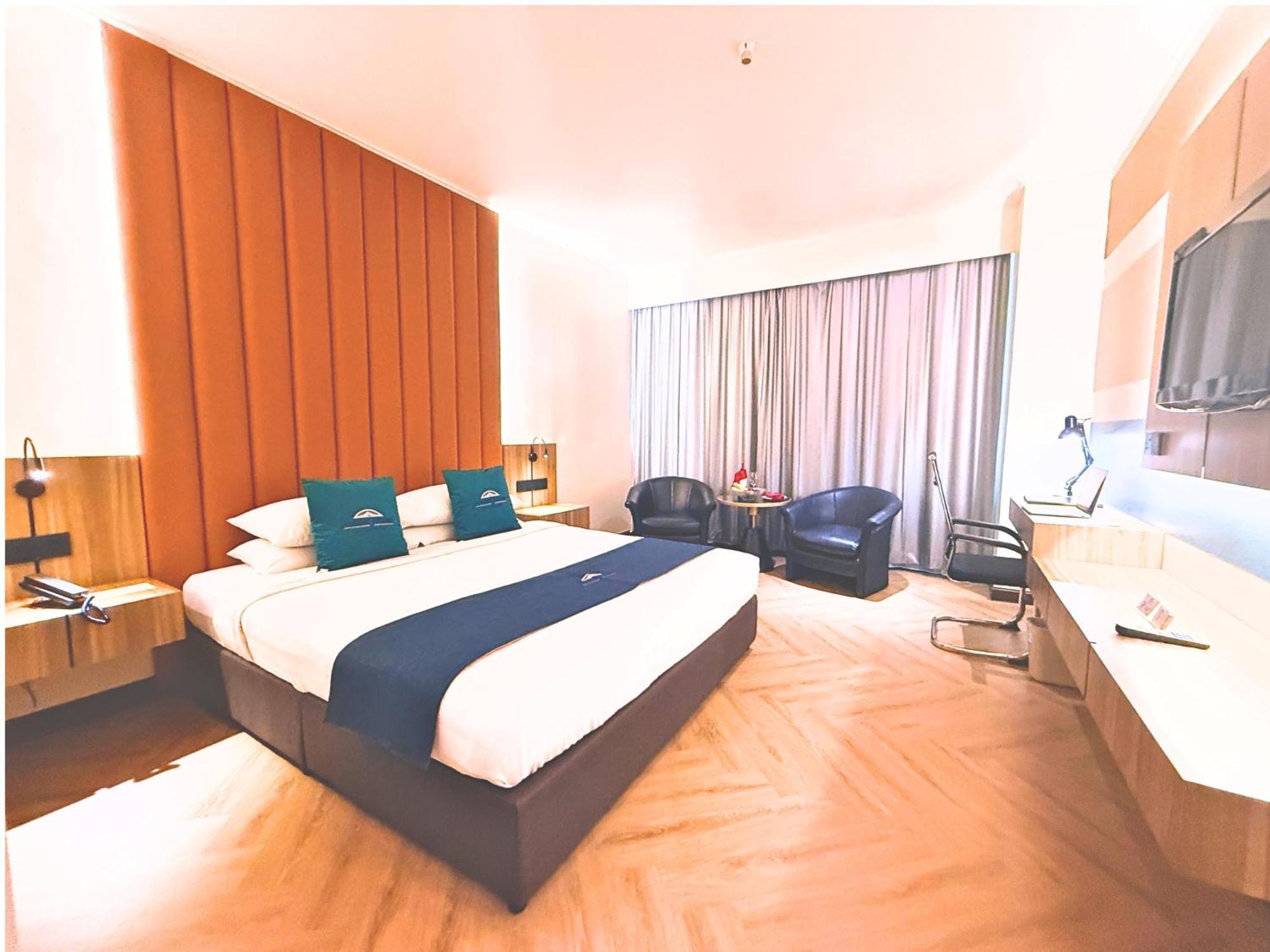 King Room - Non-Smoking,1746852018:JPEG