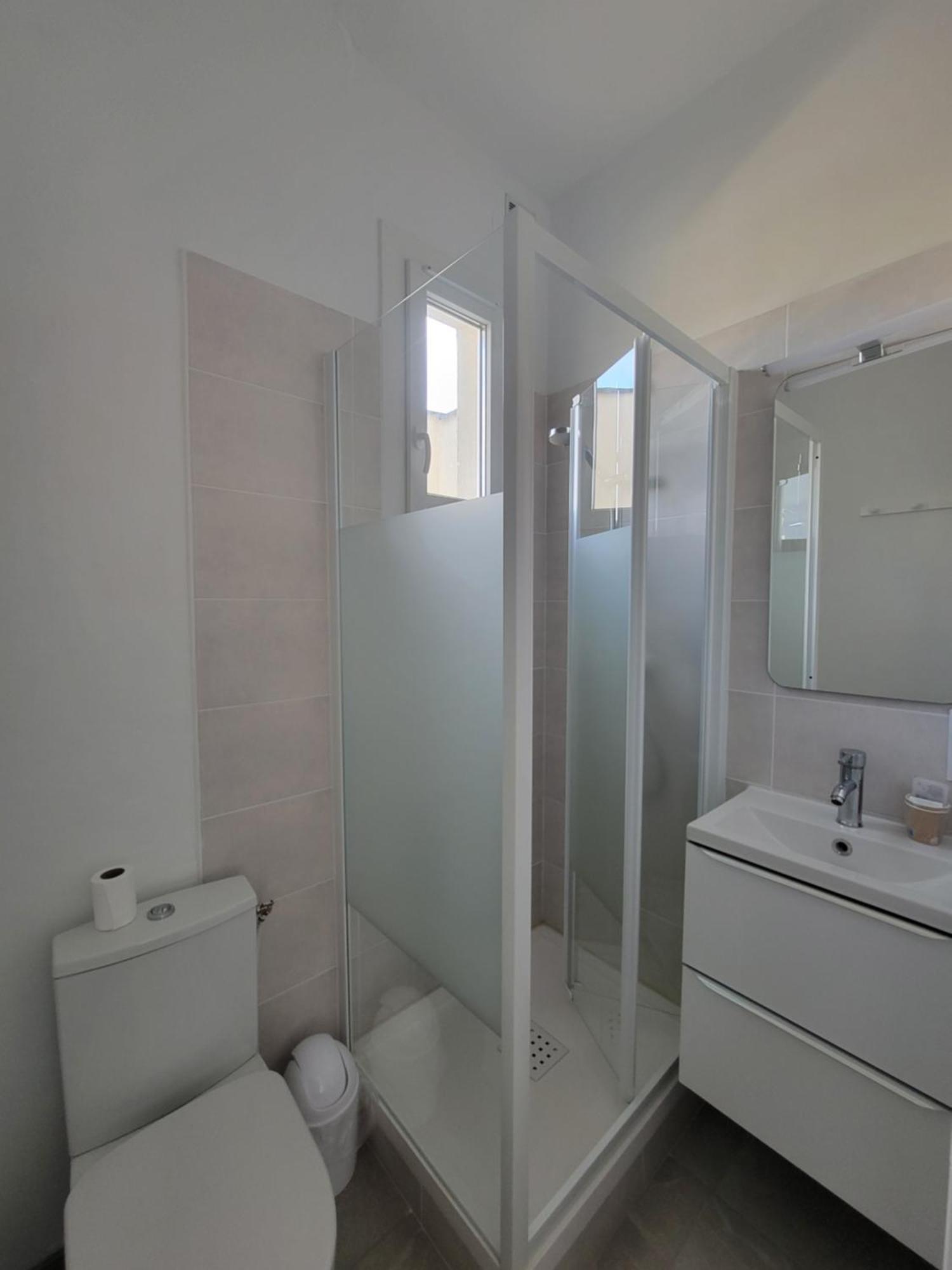 Triple Room,1747015726:JPEG