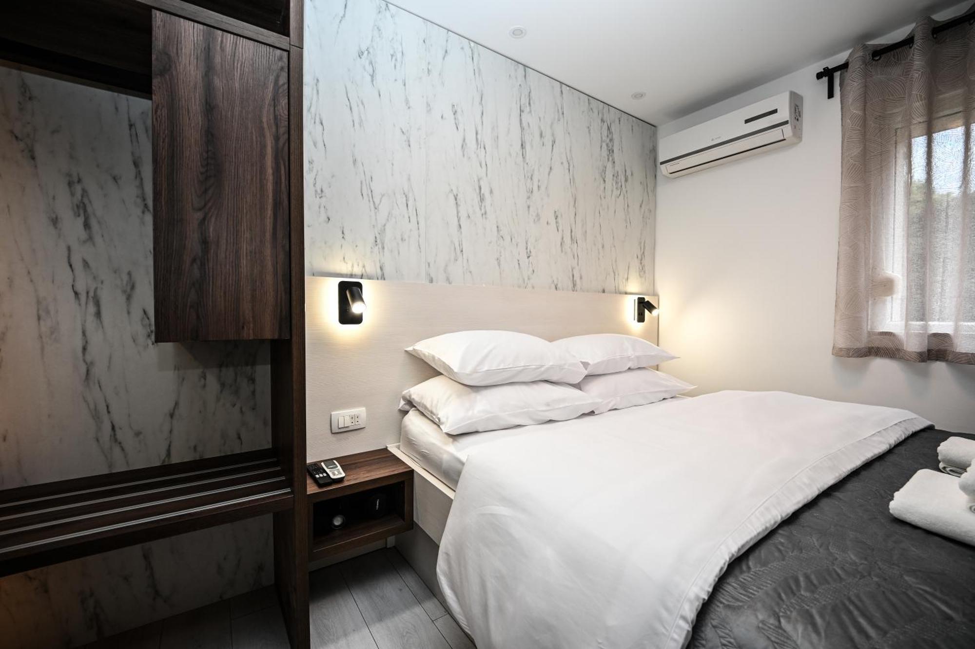 Standard Double Room,1758424319:JPEG