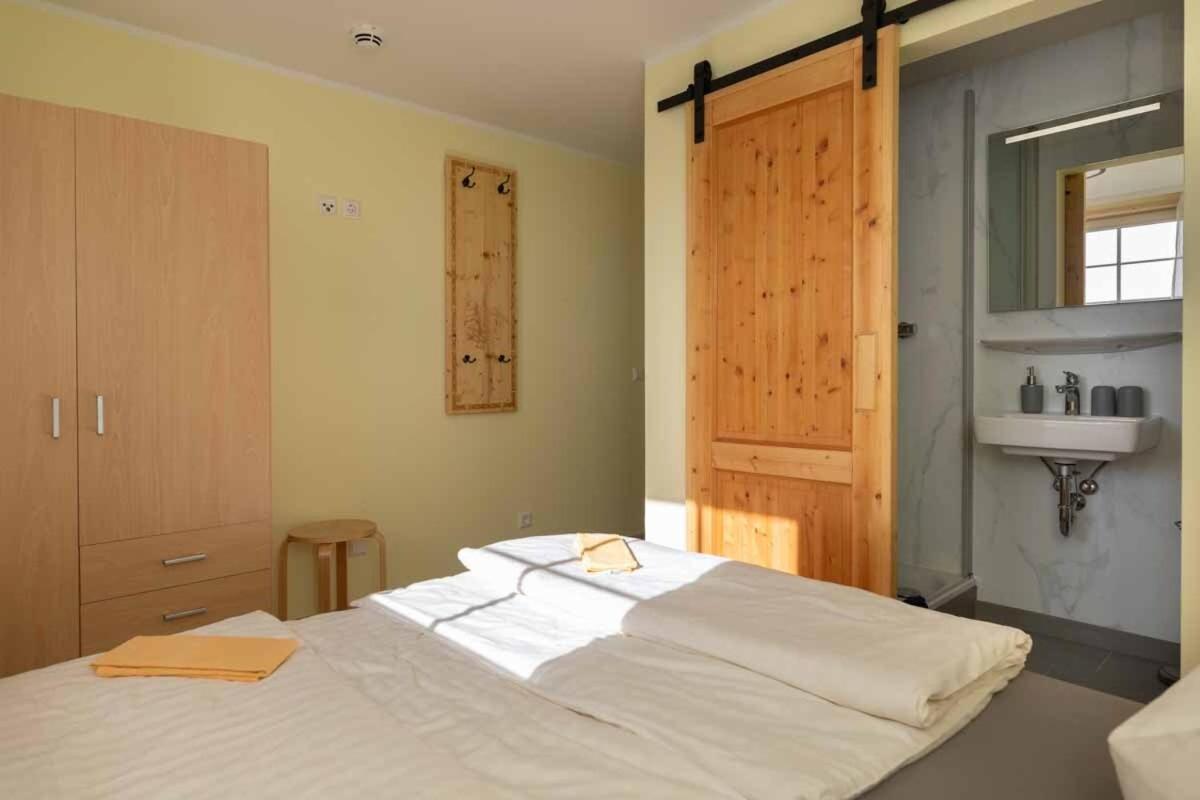 Doppelzimmer mit eigenem Bad