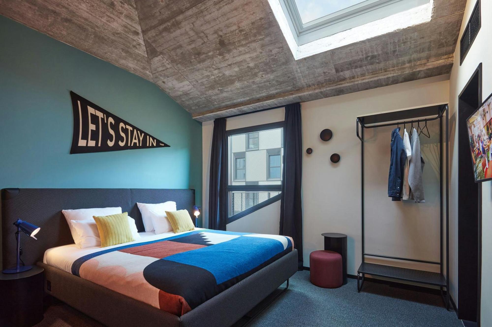 Standard Zimmer mit Kingsize-Bett