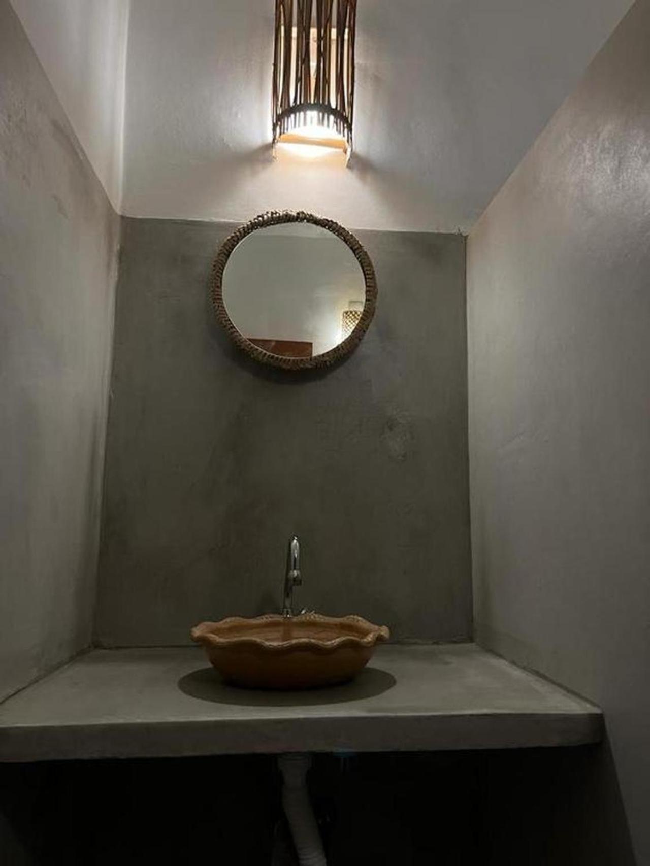 Double Room,1759095305:JPEG