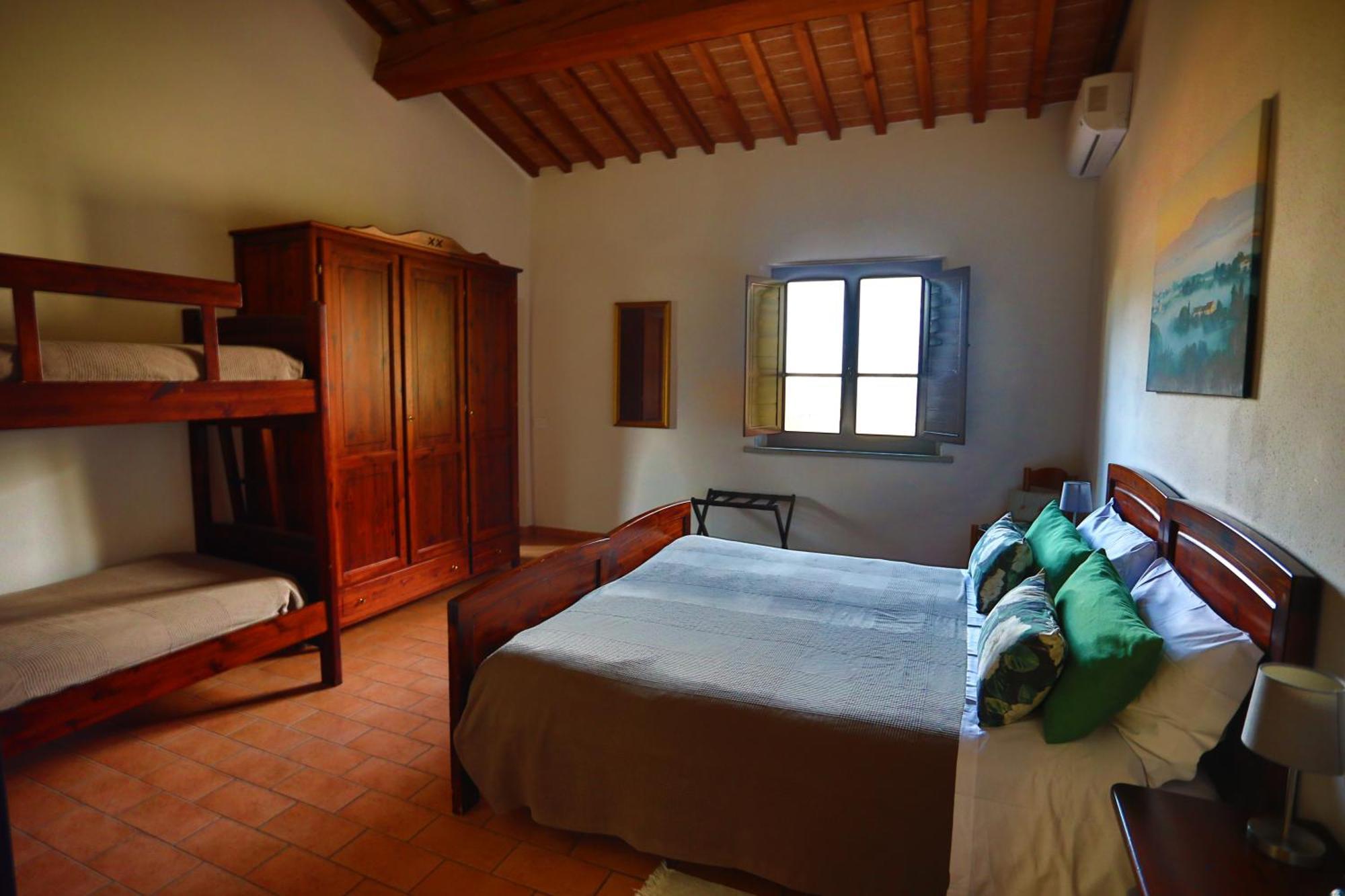 Classic Quadruple Room,1759160772:JPEG