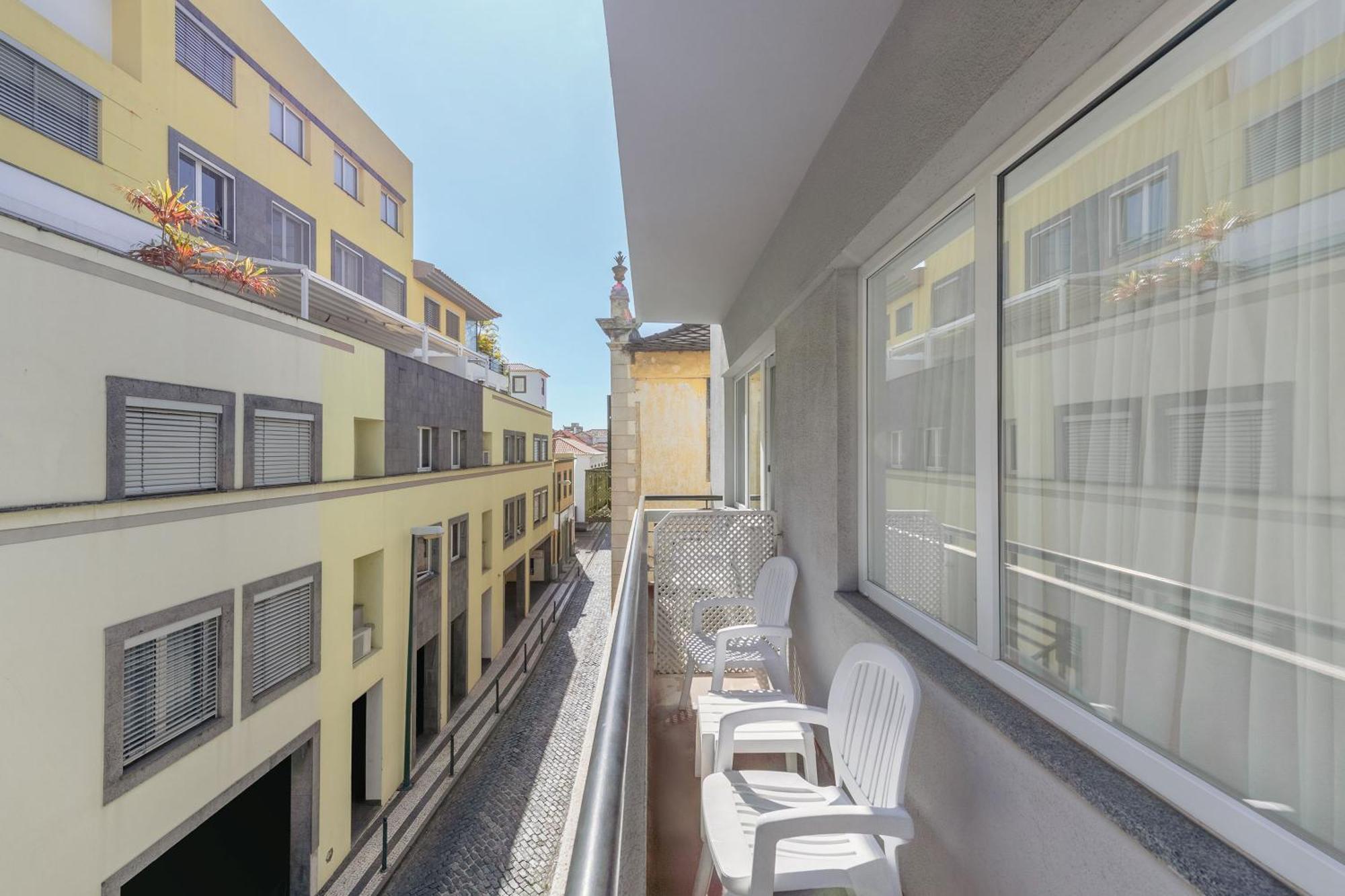 Twin Room Balcony,1765144086:JPEG