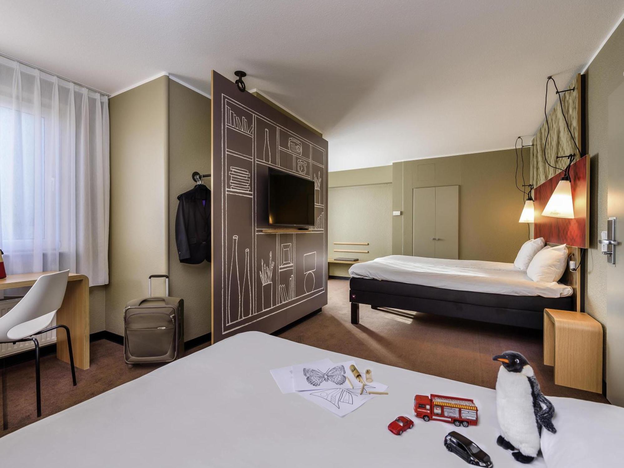 Superior Riverside Room Wheelchair Accessible