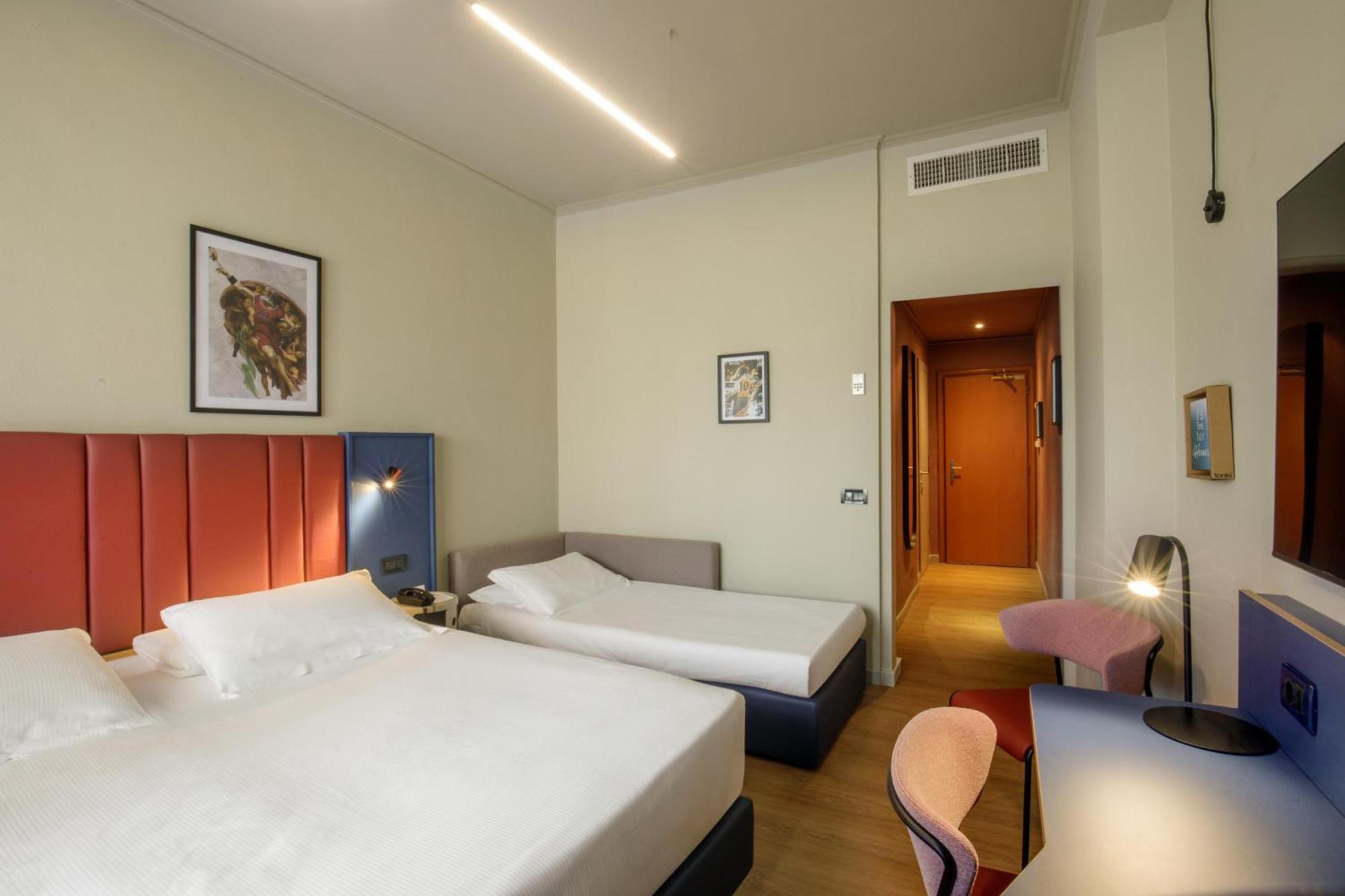 Comfort Queen Room