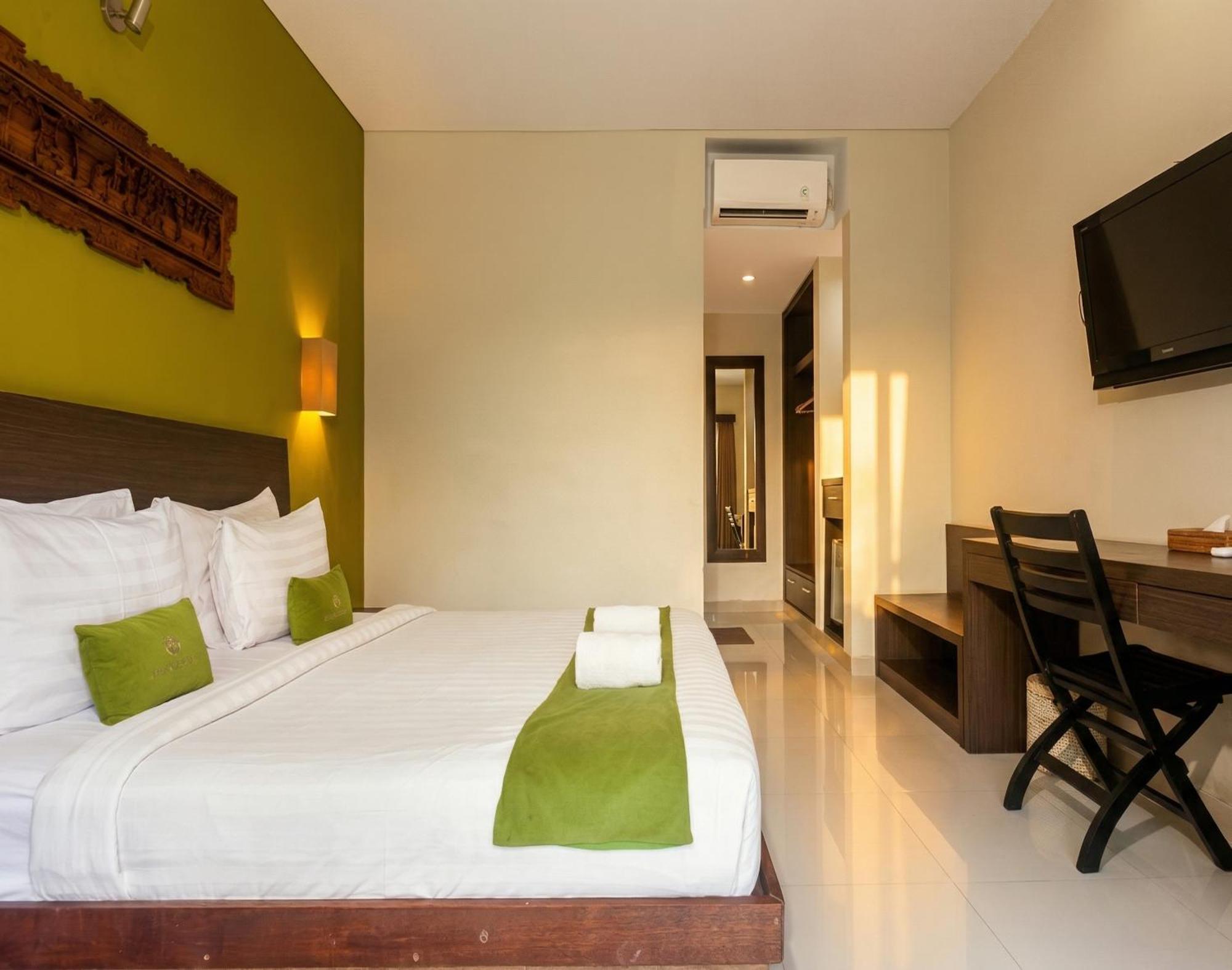 Habitación Deluxe con vistas a la piscina