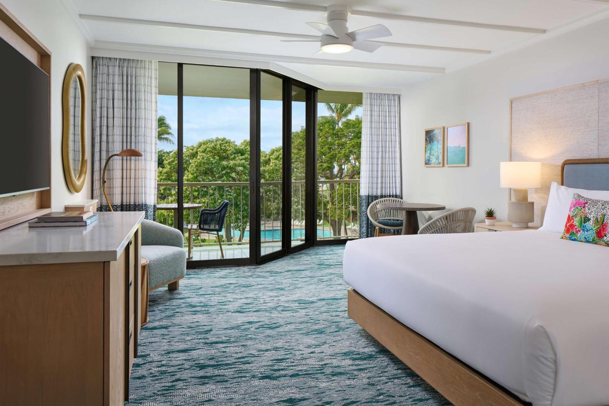 Signature Partial Ocean View 1 King Bed