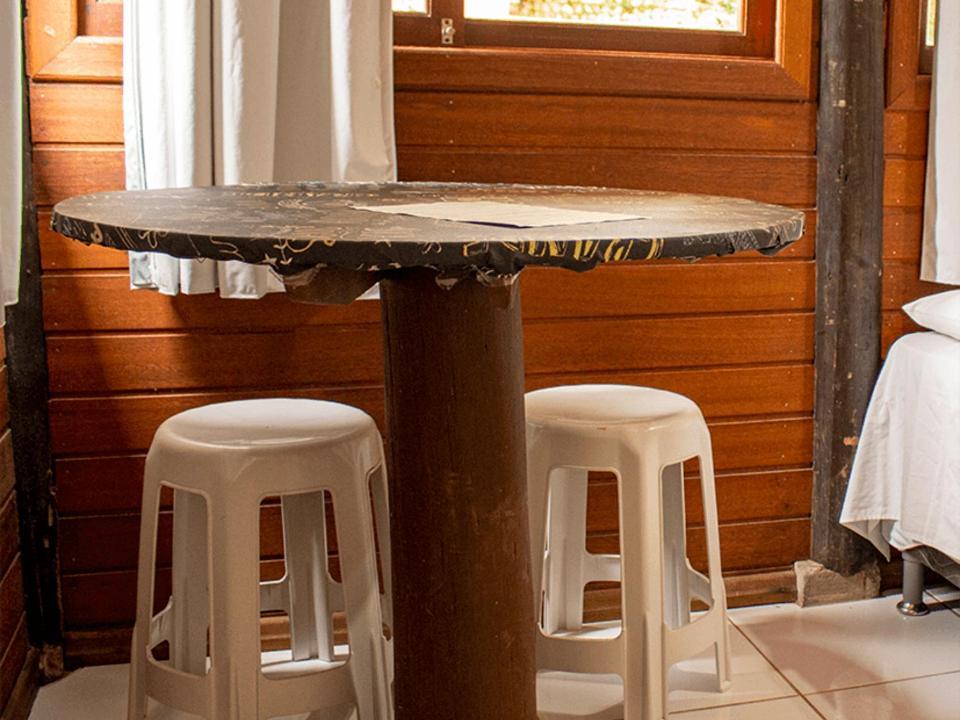Quarto Triplo com Vista para a Piscina