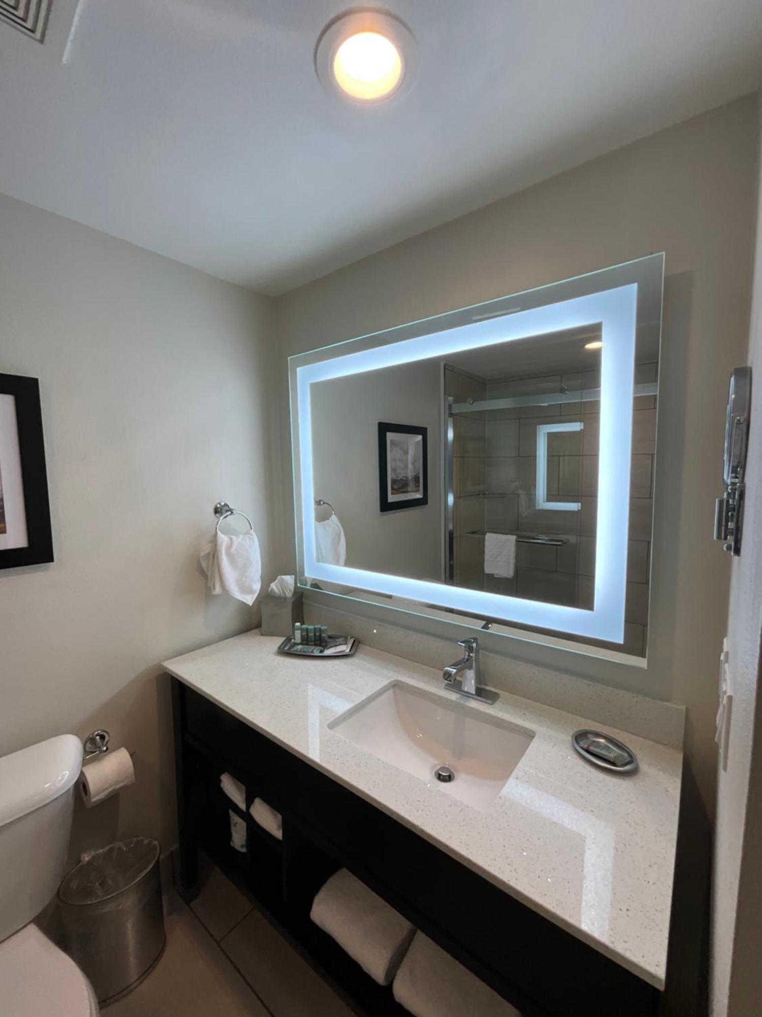 Queen Room Two Queen Beds Patio Poolside or Non-Smoking,1770861234:JPEG