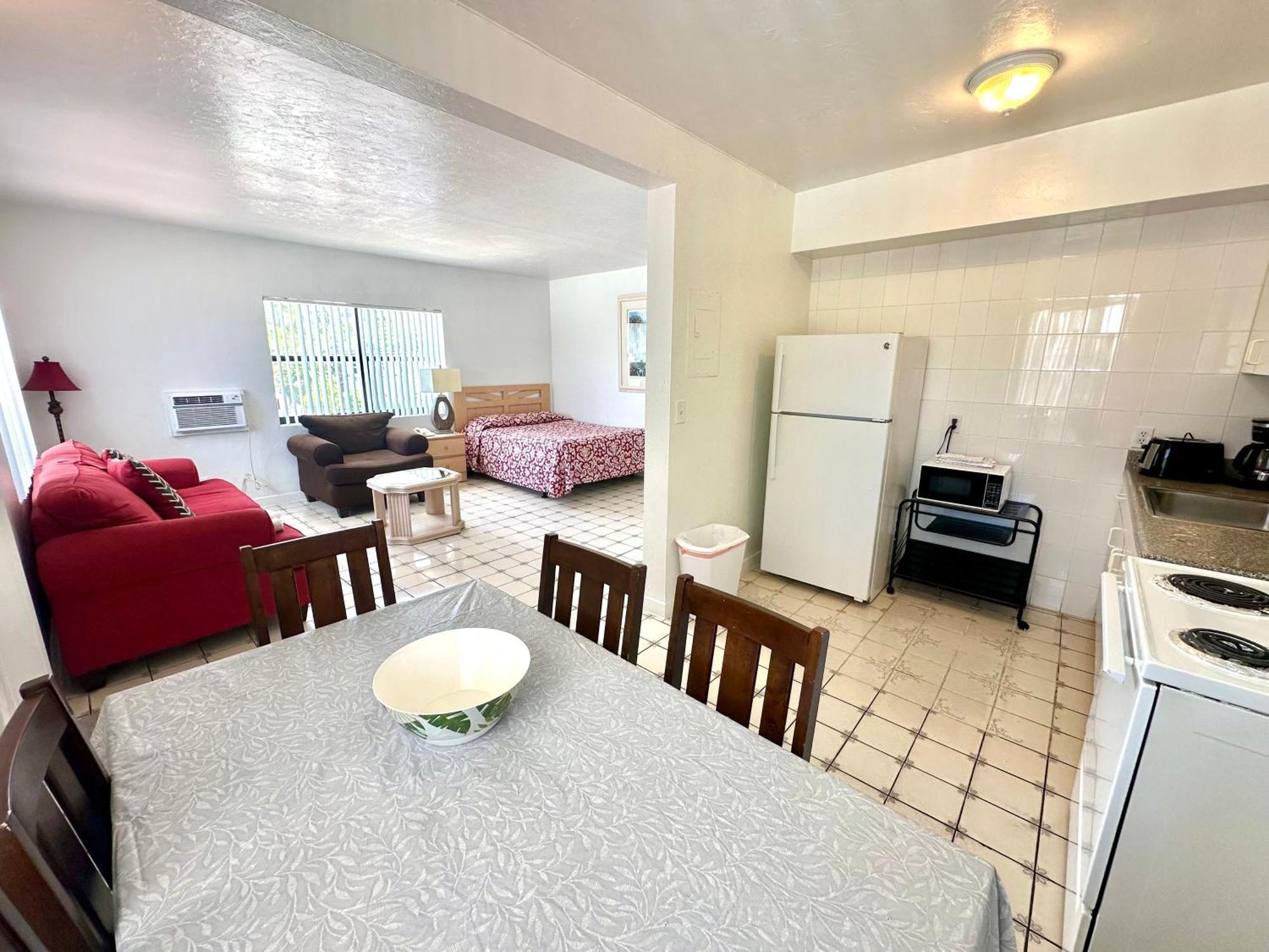 One-Bedroom Suite