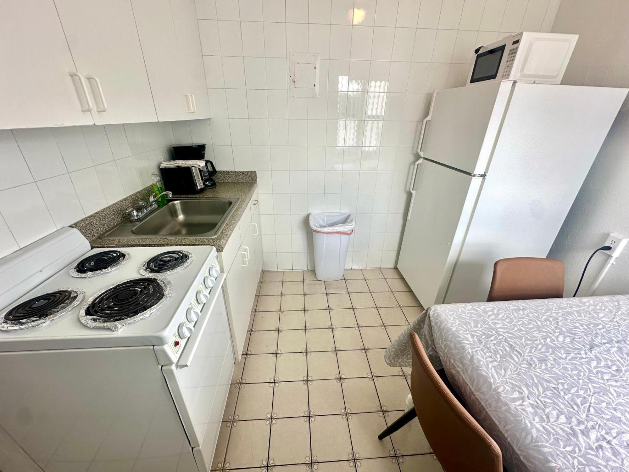 Studio Kitchen