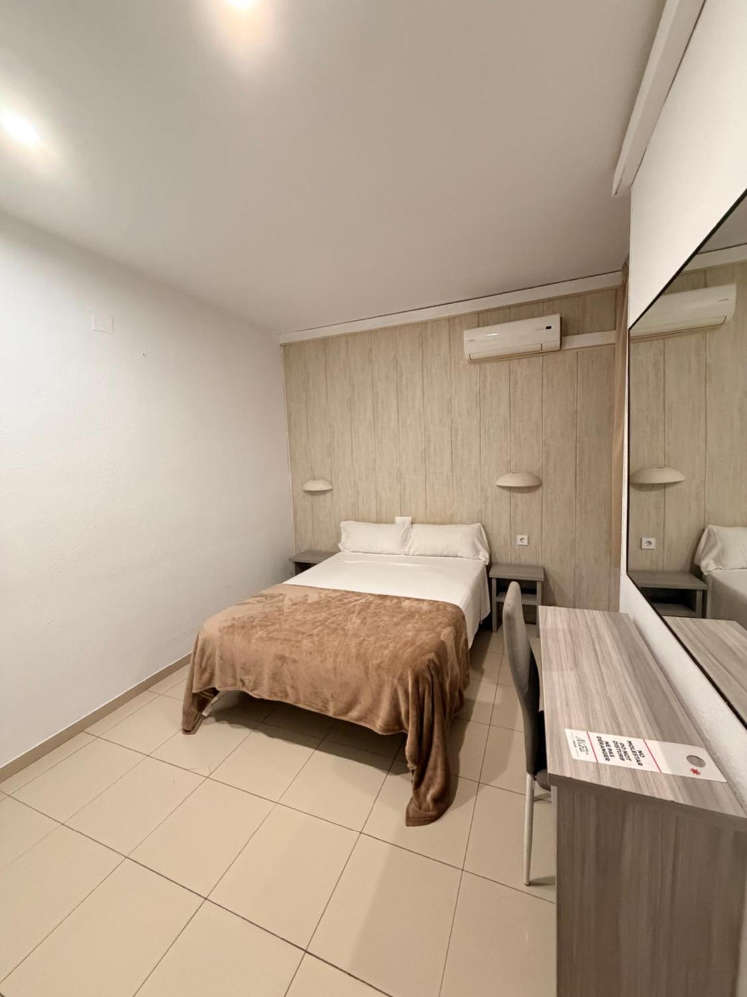 Economy Double Room