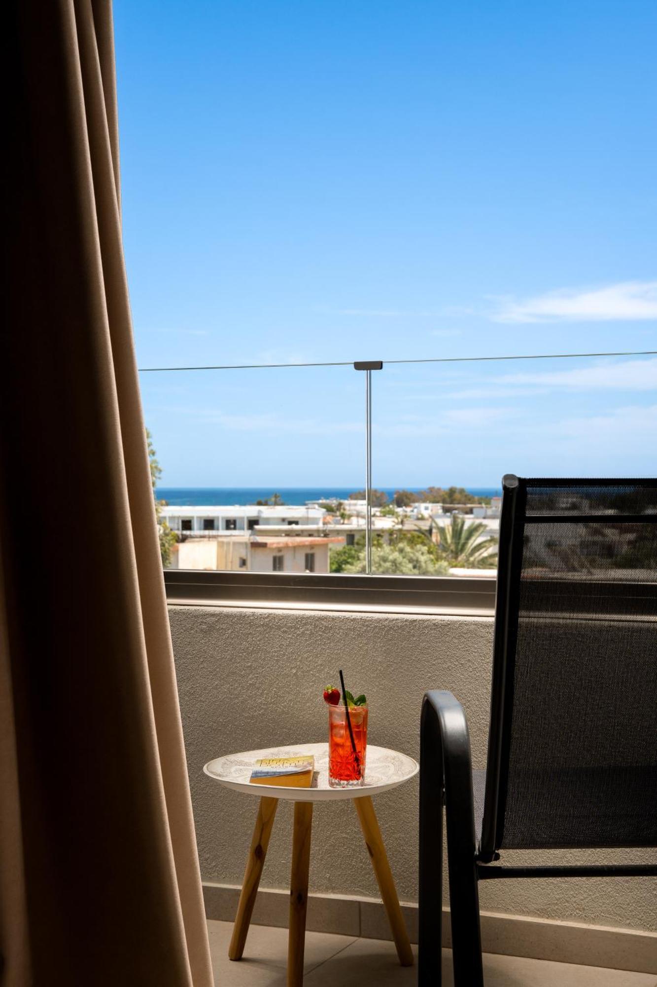 Deluxe Double Room Garden View