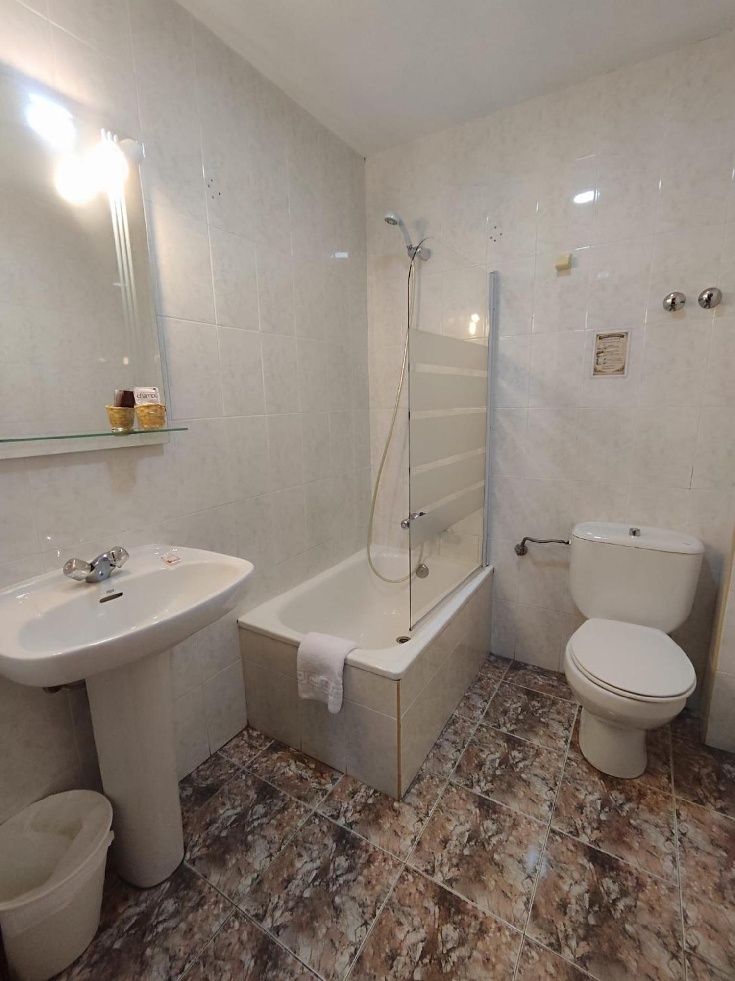 Double Room,1772142015:JPEG
