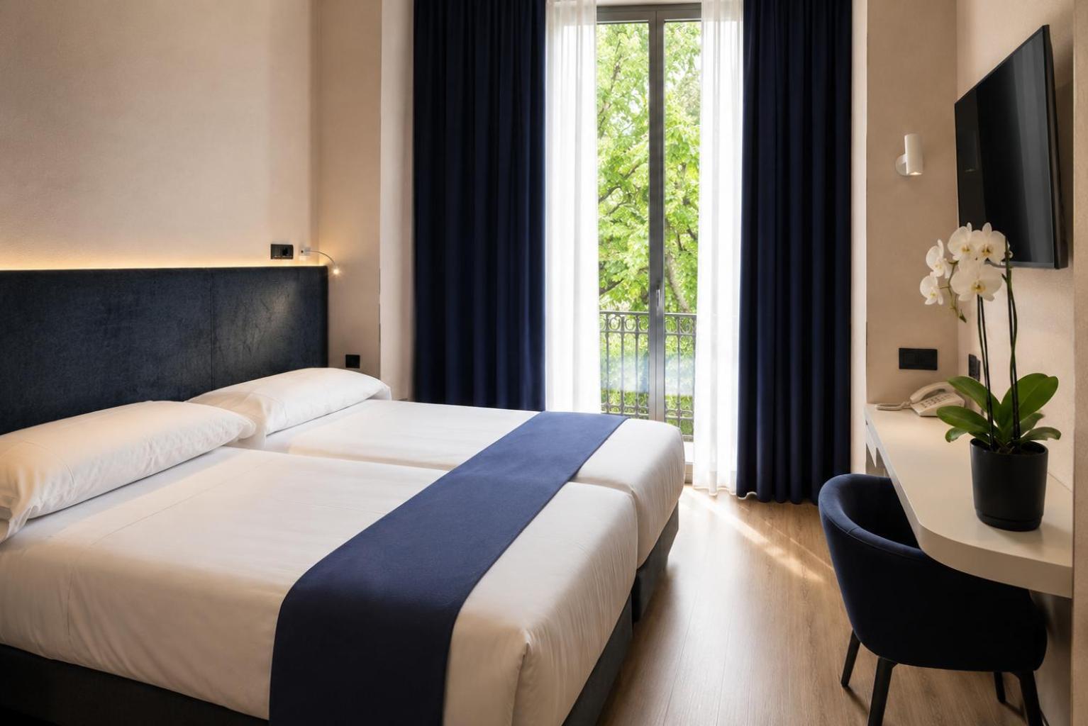 Twin Room with Balcony