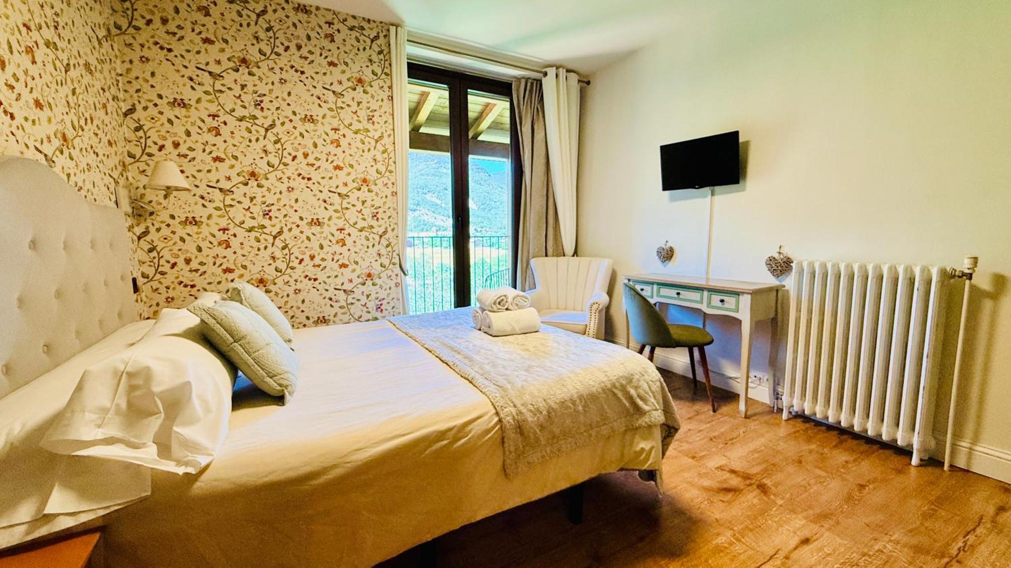 Double Room Mountain View