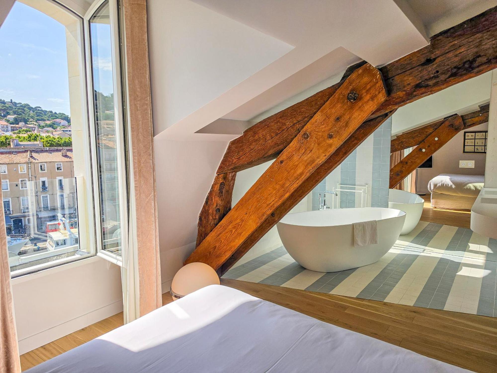 Junior Suite met Uitzicht op de Gracht