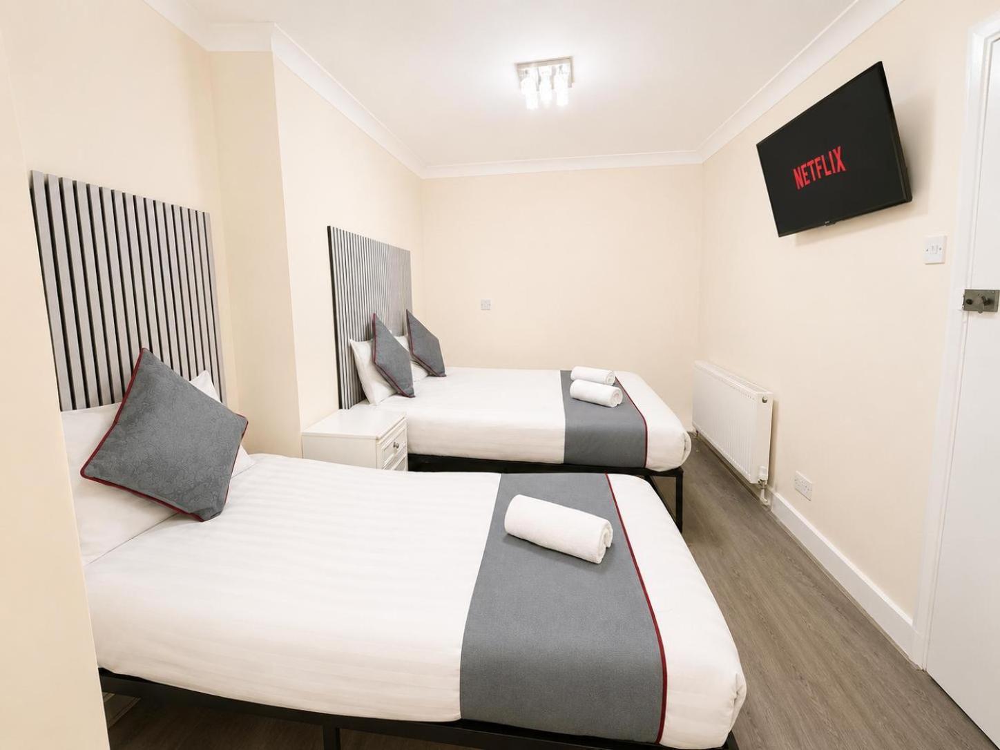 Triple Room