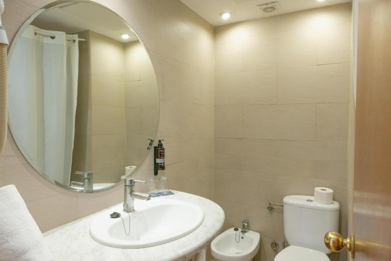 Essential Double Room (2 Adults)