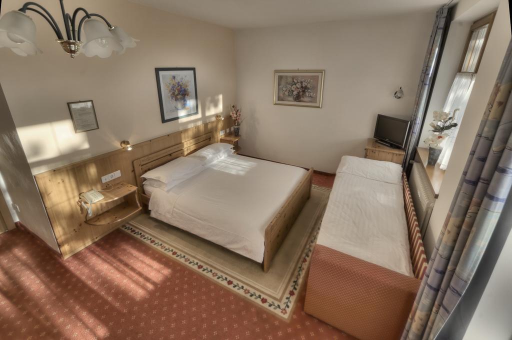 Double Room,190531573:JPEG